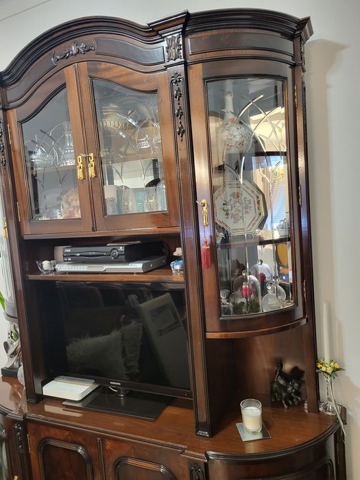 Móvel para TV  com mt pouco uso