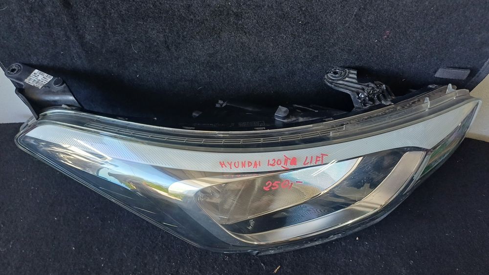Lampa przednia prawa hyundai i20 ll lift