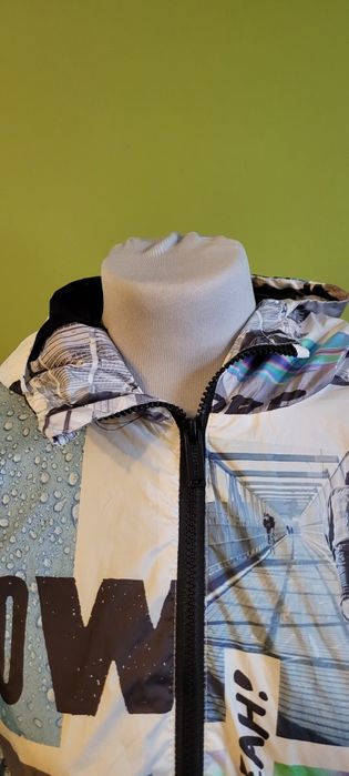 Wiatrówka  marki Reserved