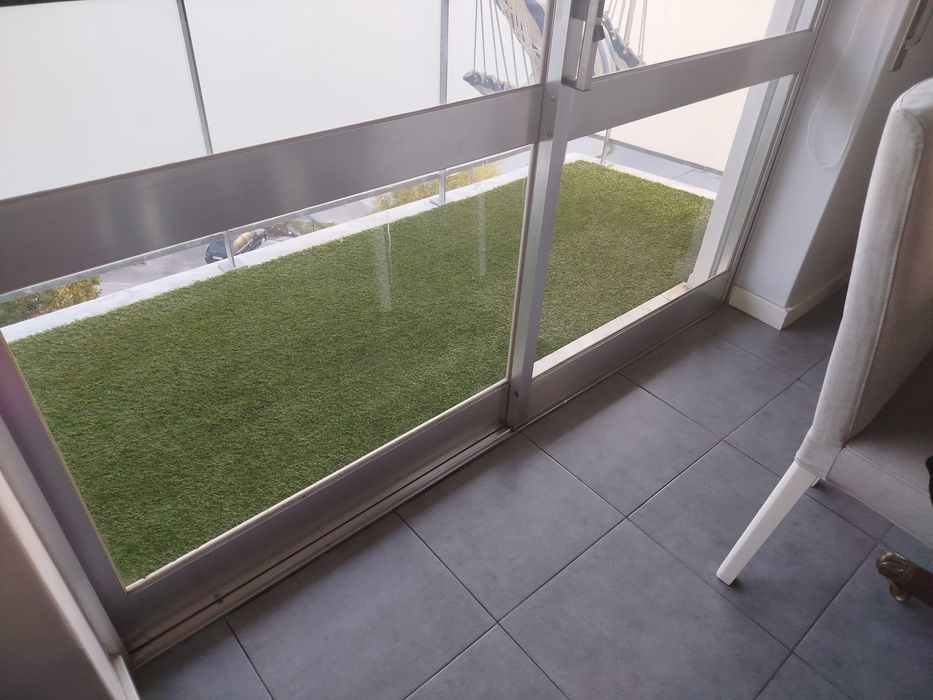 Rolos de relva sintetica