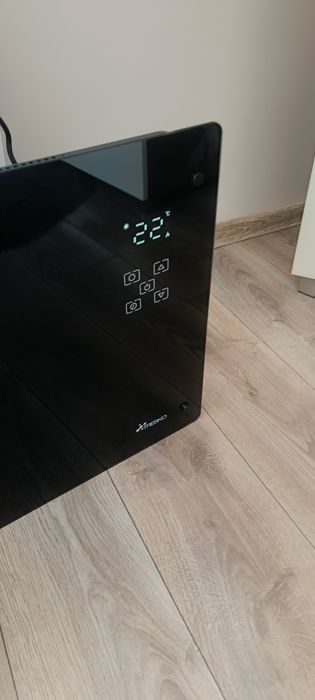 Grzejnik konwektorowy Tresko wifi 1500W nowy
