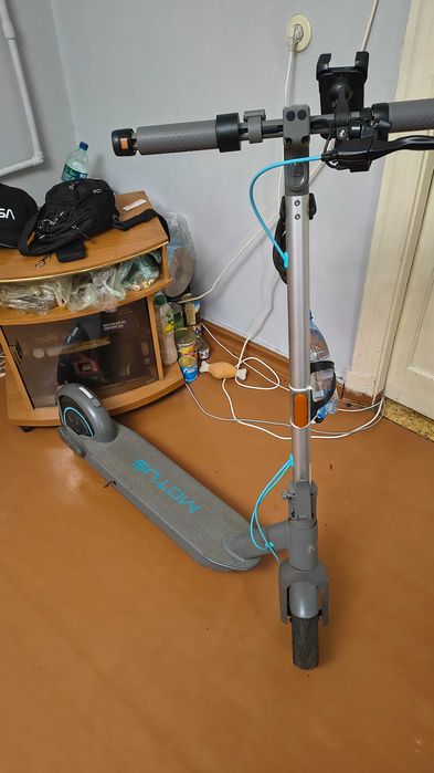 Электросамокат Motus