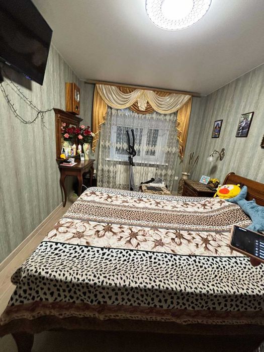 Продам дом в центре.