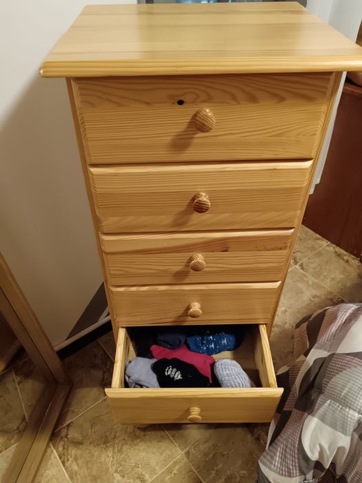 Móvel camiseiro maciço