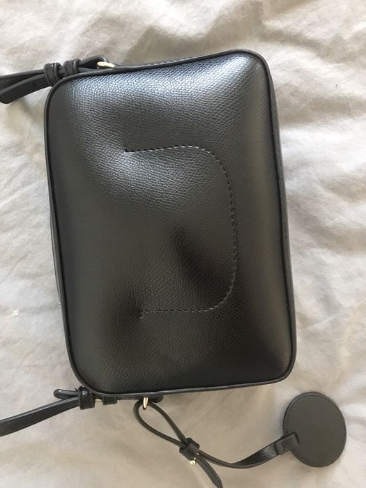 Emporio Armani torebka czarna, mała. Frida mini camera