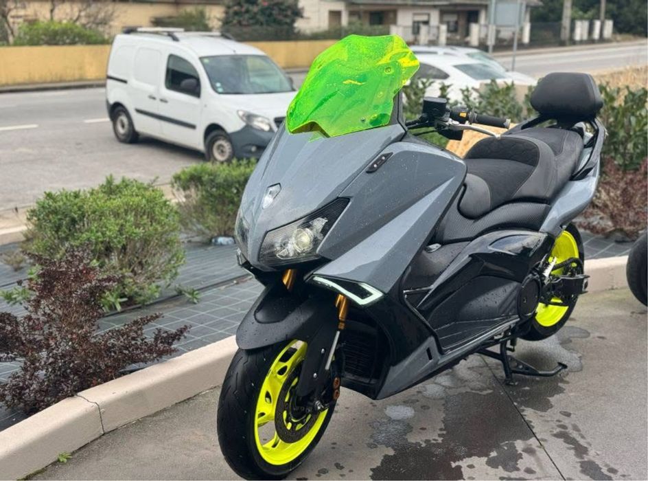 Vendo Yamaha Tmax 530