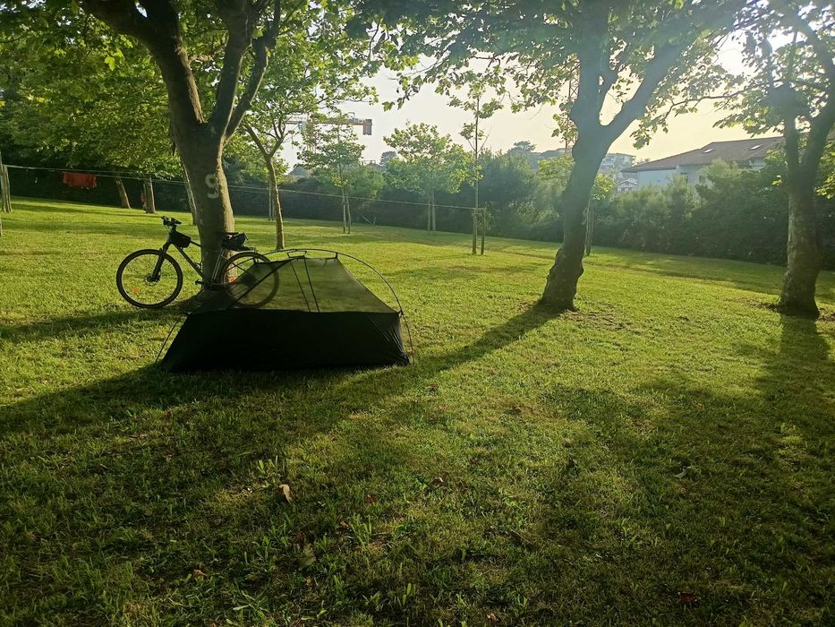 Tenda Abóbada Simond de Trekking 1 pessoa, leve e autoportante, MT900