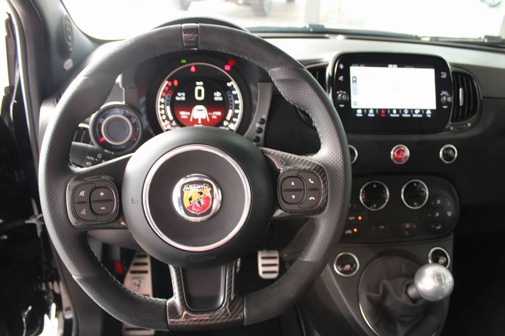 Abarth 695 1.4 T-Jet 75 Anniversário