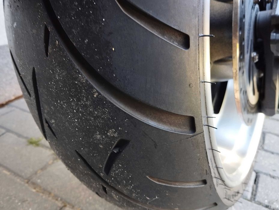 Yamaha xv 1900 raider