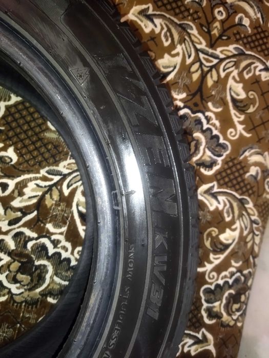 Резина зимняя комплект KUMHO IZEN KW31 205\55R16 91R.