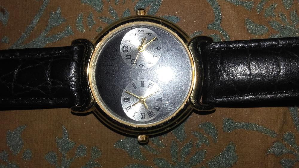 Relogio duplo horário made in USA