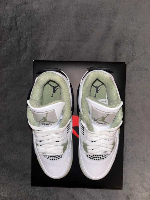 Jordan_4_Retro_Seafoam R.42