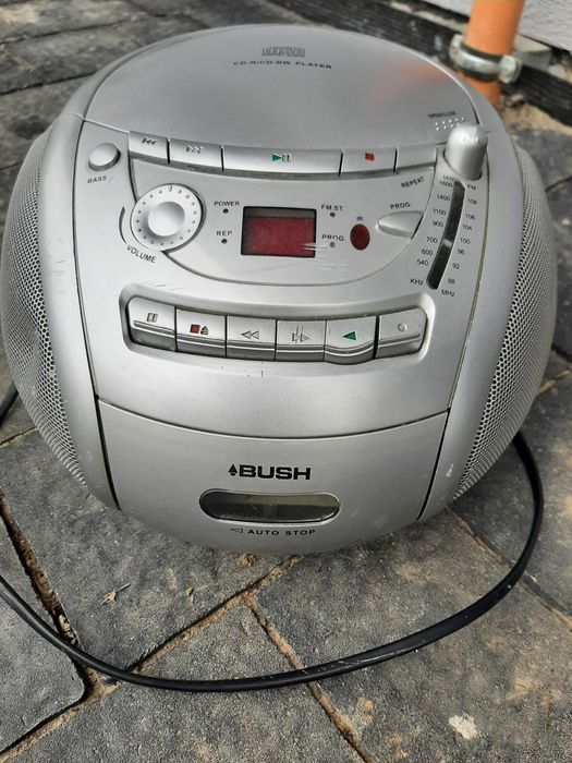 Radio Bush , radio
