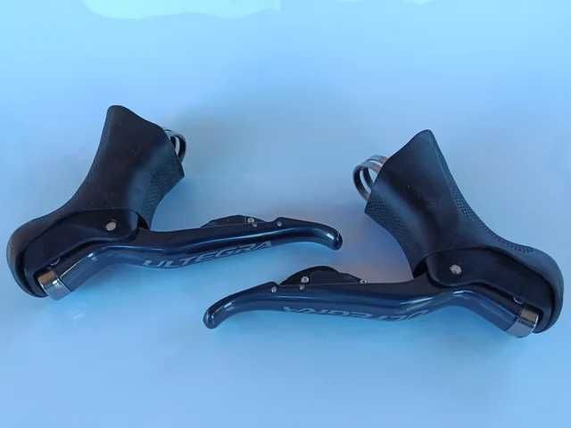 Manetes Shimano Ultegra Di2 10/11V ST6770