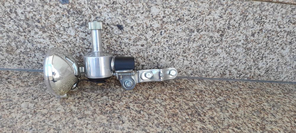 Dínamo para bicicleta