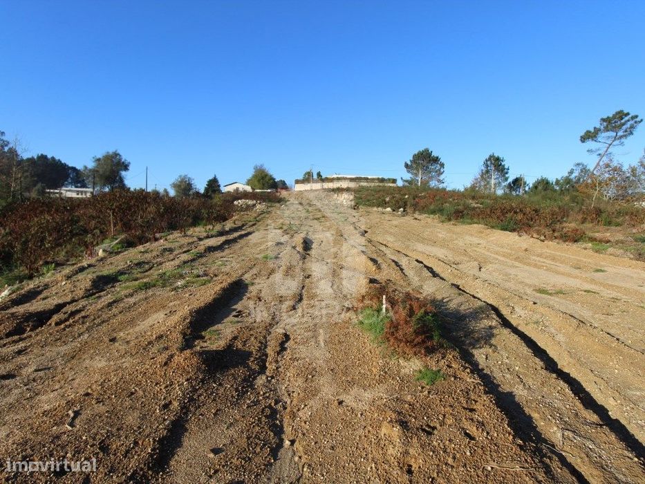 Venda de Lote de Gaveto em Águas Santas, Póvoa de Lanhoso