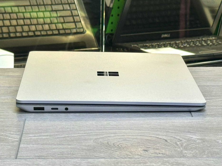 Microsoft Surface | Стан нового | Intel i5 | Гарантія півроку