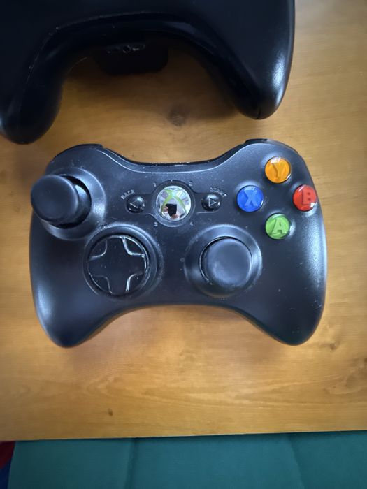 Xbox 360 gamepad bezprzewodowy Microsoft - dostepne 2 sztuki