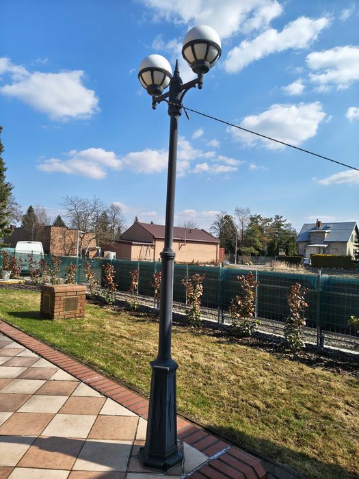 Sprzedam latarnia oświetleniowa szt.250zł