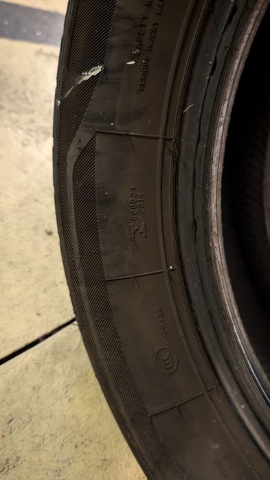 Par de Pneus Sonix Primestar 88 - 195/60 R16 89H (Semi-novos)