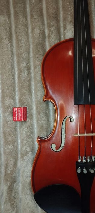 Yamaha V5 4/4: Completo + Cordas Novas + Suporte