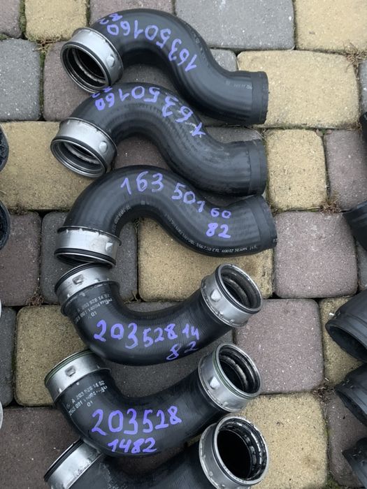 Патрубок интеркулера турбины трубка мерседес C 203 ml 163 мл E 210 2.2