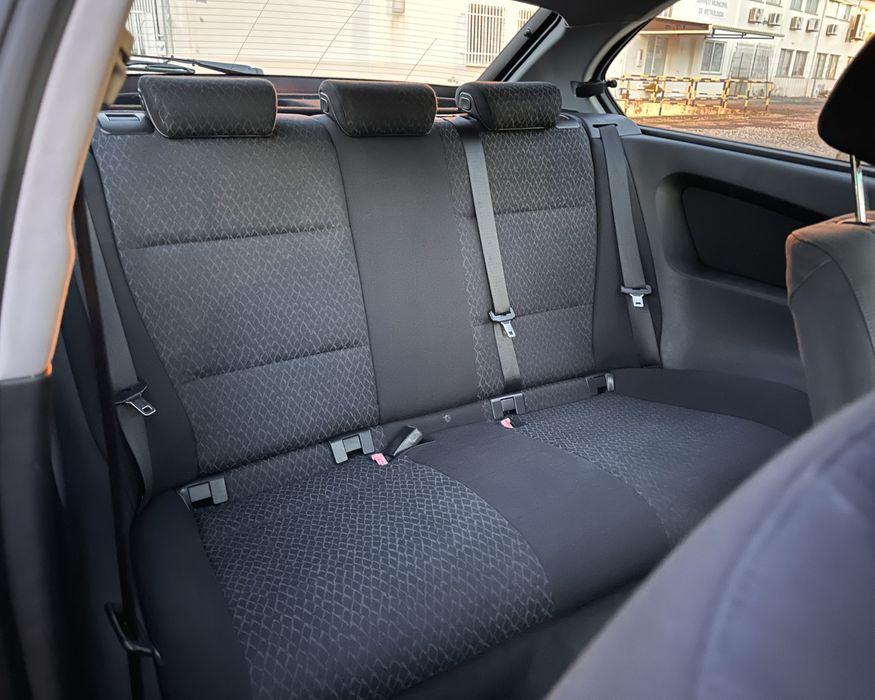 BMW 320td Compact E46 — ano 04, apenas 280mil km | icónico M47.150cv