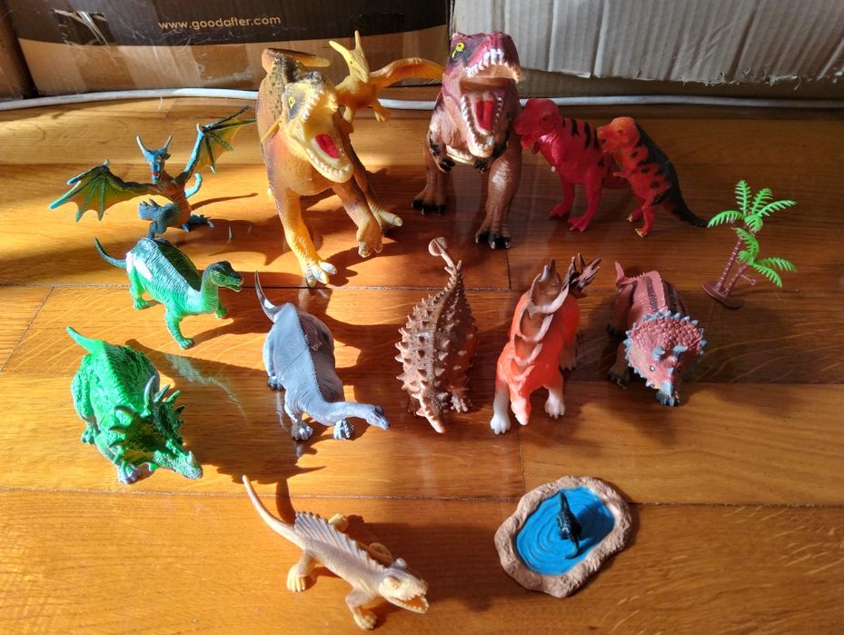 Figuras dinossauros