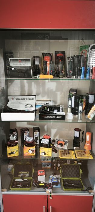 Ліхтарики різні.