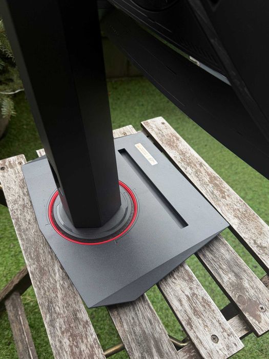 Monitor Gamingowy Asus Rog Strix xg27wcs 2560x1440px 180Hz