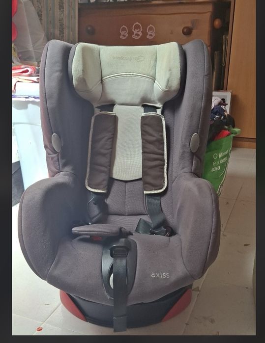 Cadeira Auto Bebé Confort Axiss Rotativa 90° (Grupo 1 | 9-18 kg)