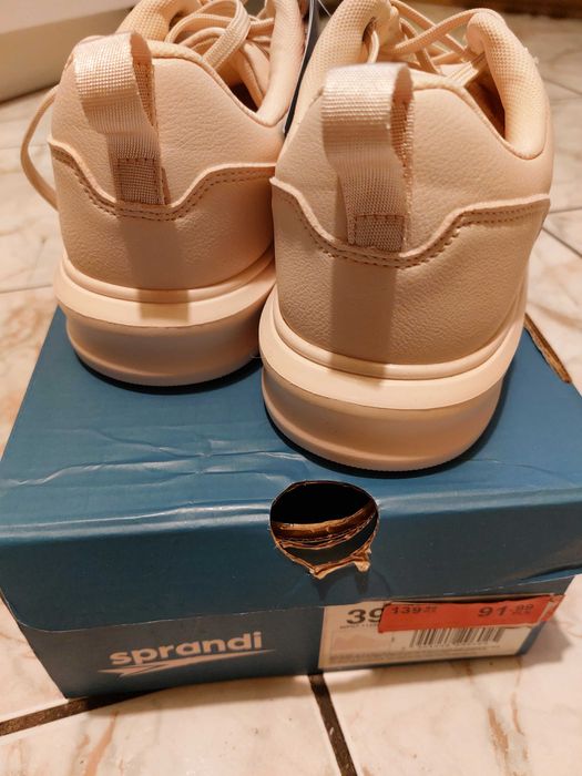 Buty sportowe Sprandi 39 Nowe