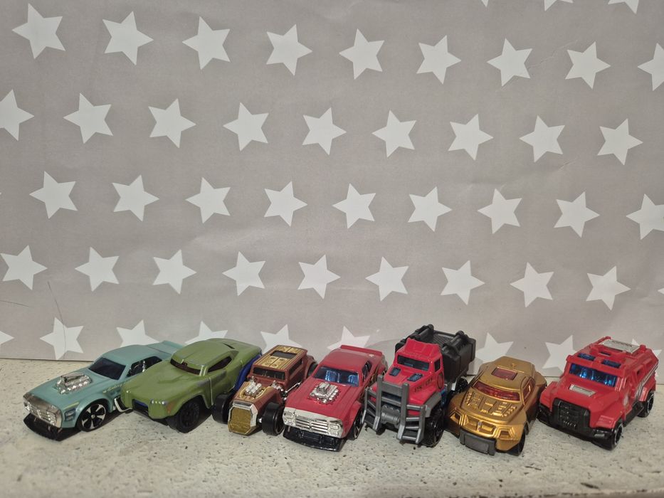 Металеві машинки модельки хотвілс