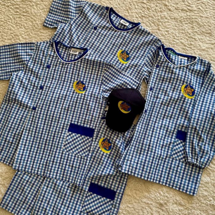 4 Batas Escola da Ajuda + Boné (oferta de T-shirts)