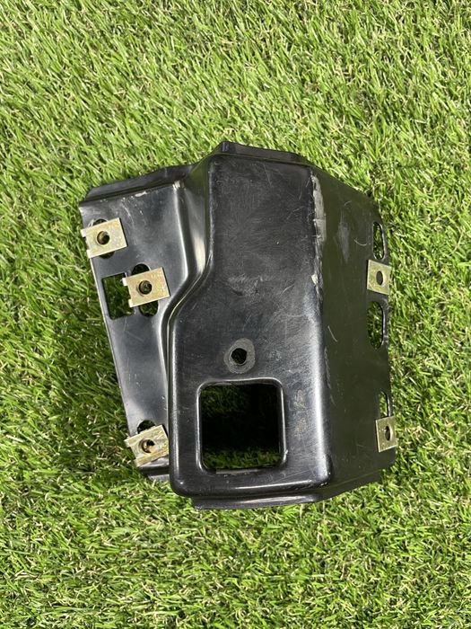 Кріпленя до бардачка до BMW E34 Код:1336