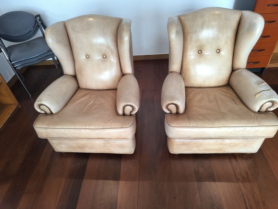Poltronas de couro