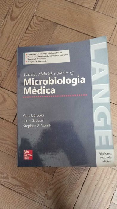 Livros universitários da área de ciências