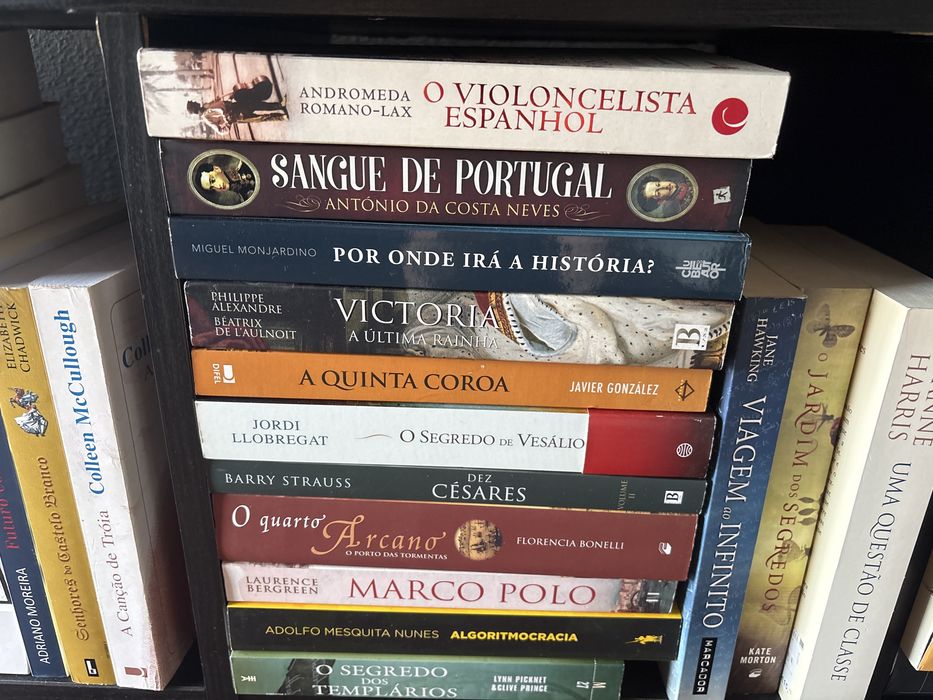 "Ler é viver mil vidas em uma só.".