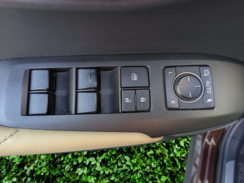 Lexus NX 300h Executive+
