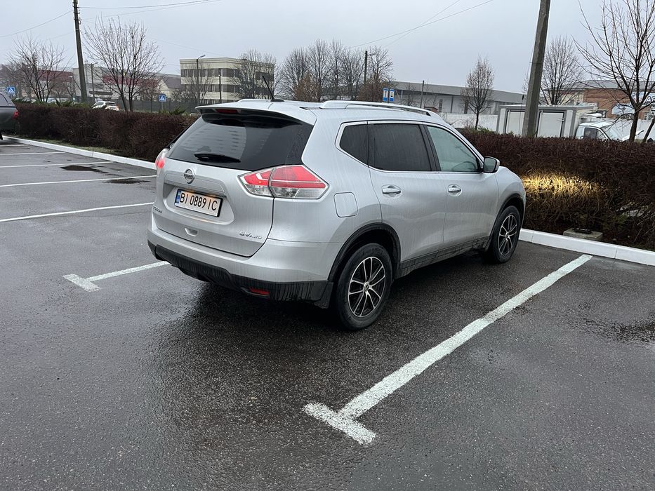 Nissan Rogue 4WD, газ-бензин