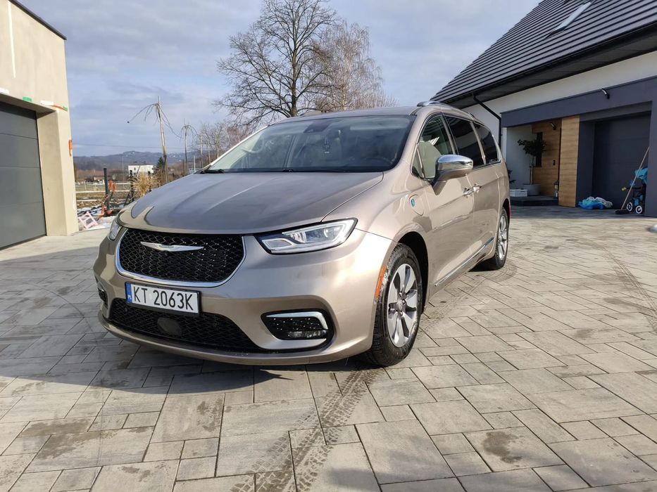 Chrysler Pacifica Chrysler Pacifica Limited Hybryda Plug-in Gaz