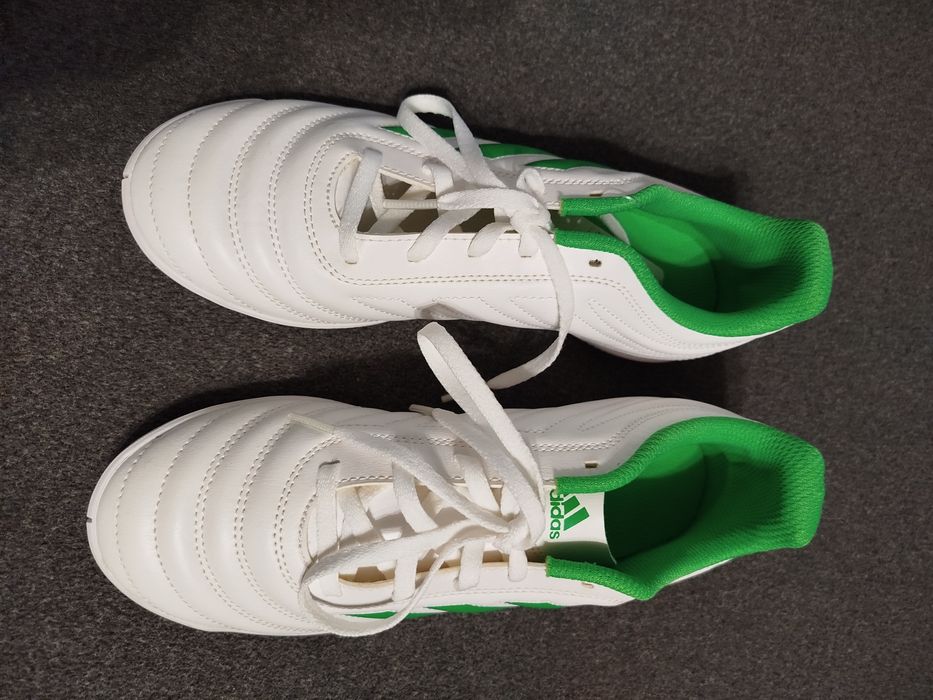 Кросівки жіночі Adidas