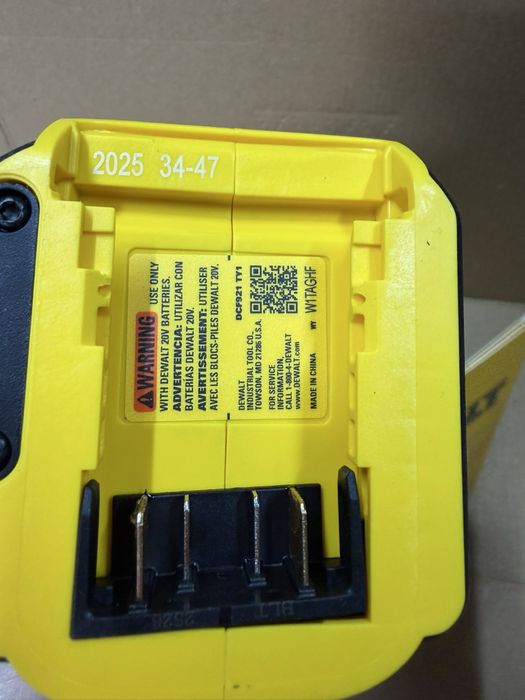 Гайковерт безщітковий DeWalt DCF921