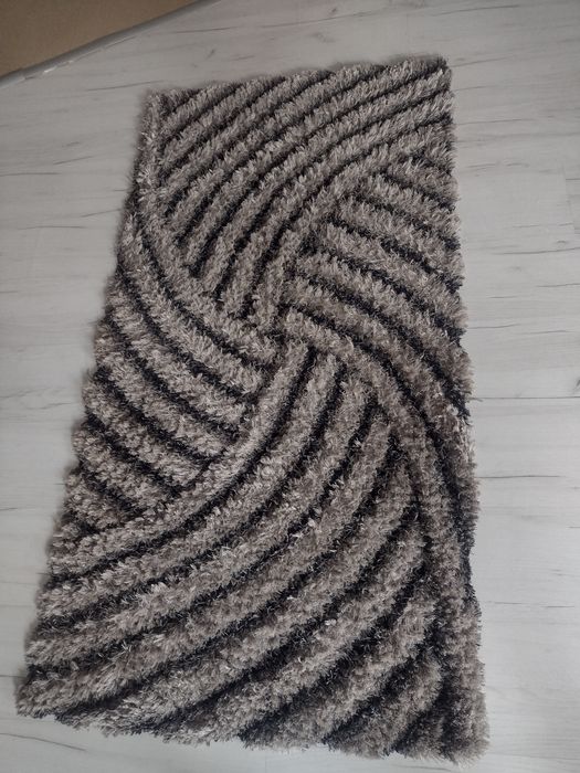 dywan pokojowy szary