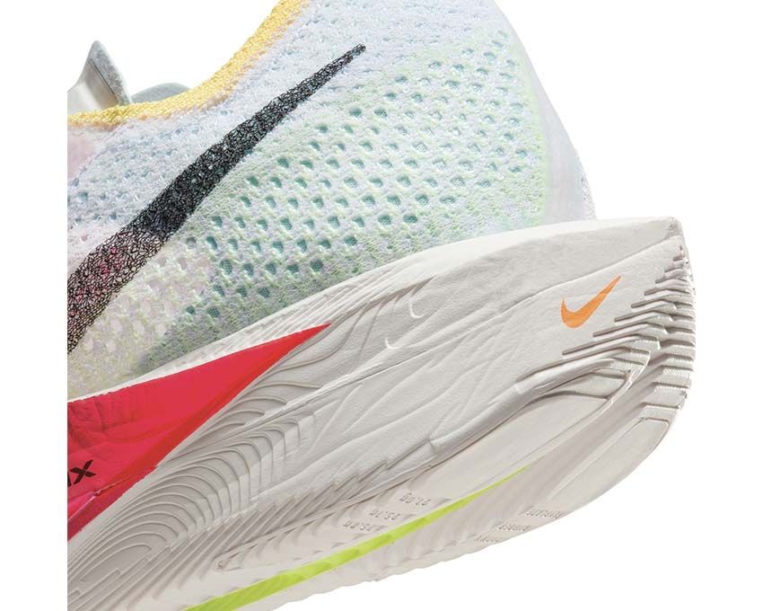 Кросівки NIKE ZOOMX VAPORFLY NEXT 3% hq3219-902 оригінал