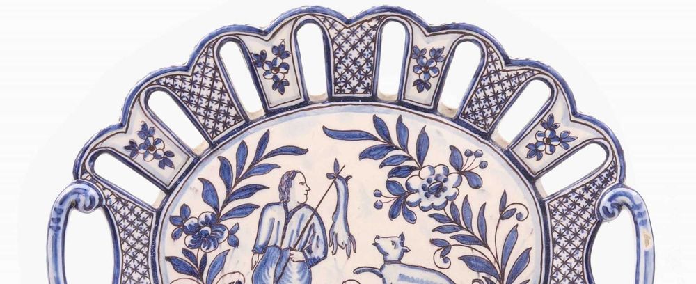 Grande travessa vazada da Fábrica de Sant'Anna anos 50