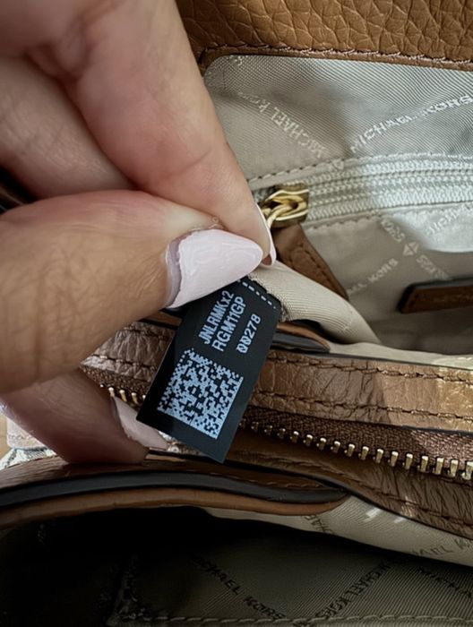 Carteira Satchel Monogram da Michael Kors