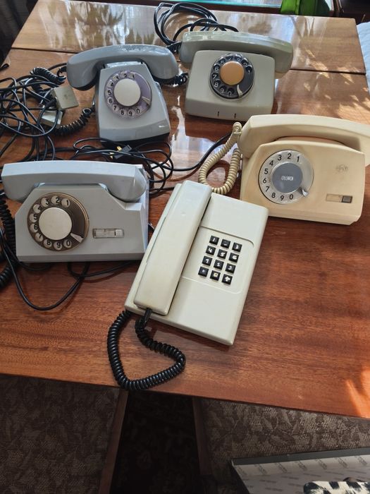 Стаціонарні телефони
