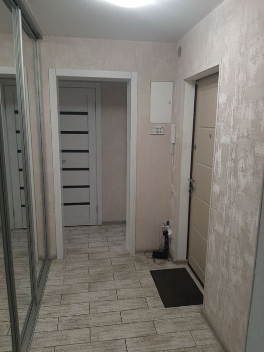 Здаєтьсяw в оренду простора 3-кімнатна квартира