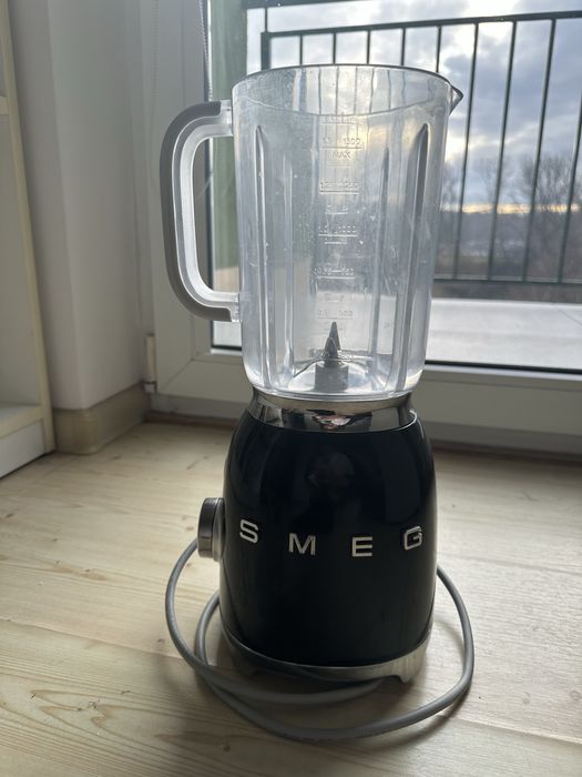 SMEG blender kielichowy